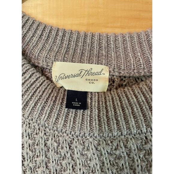 Universal Threads womens lavender cable knit sweater. pullover. Large - Picture 2 of 6